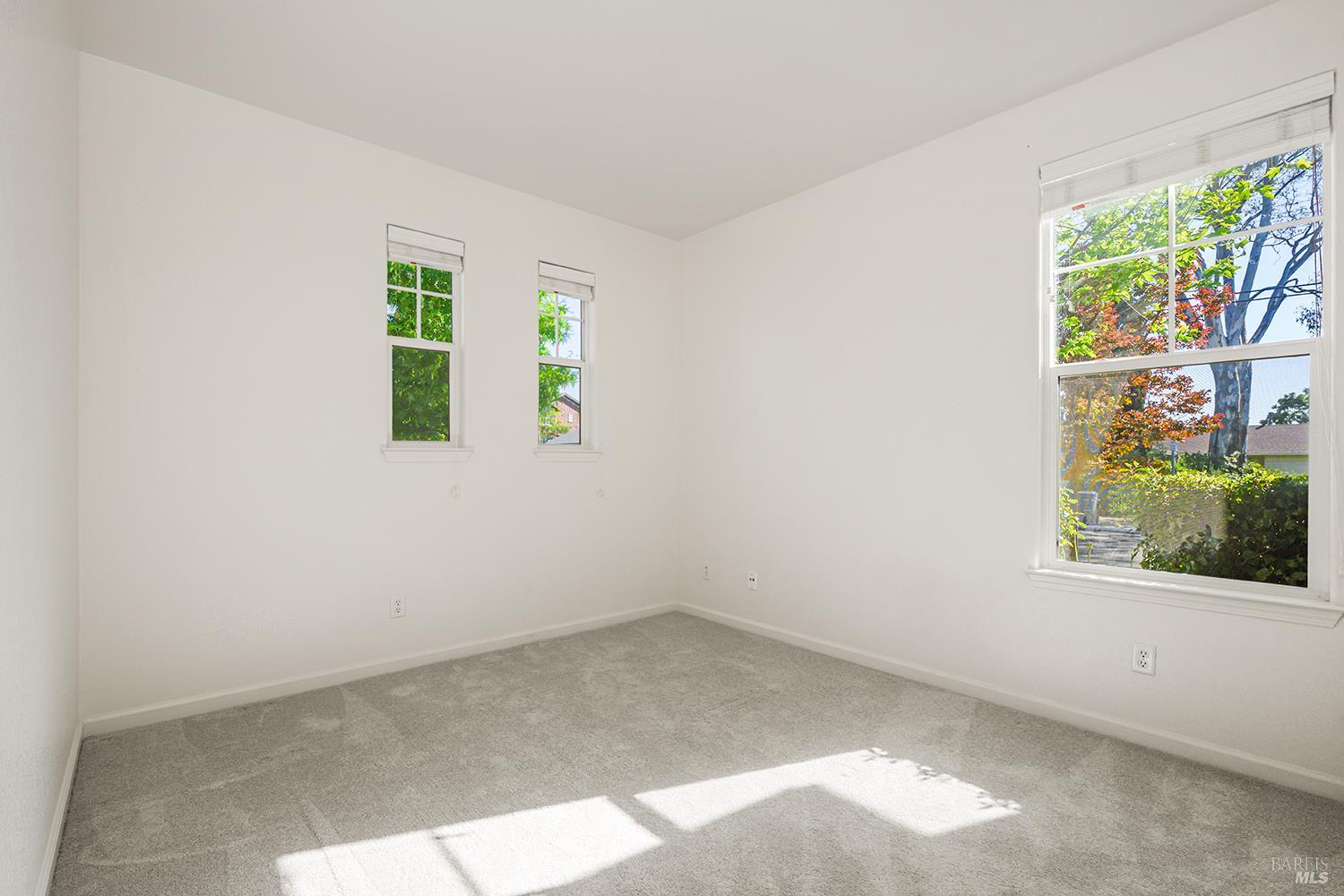 MLS #326041896 image #15