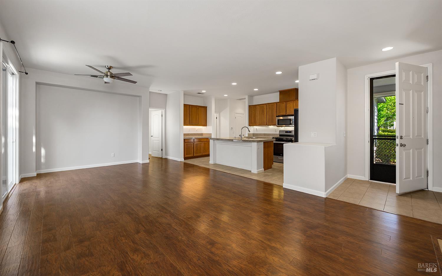MLS #326041896 image #4