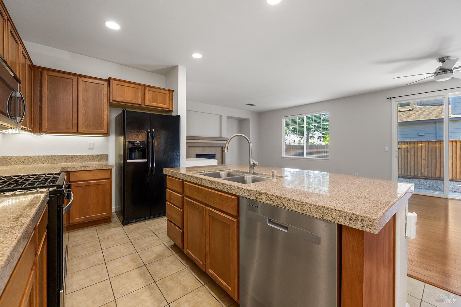 MLS #326041896 image #9