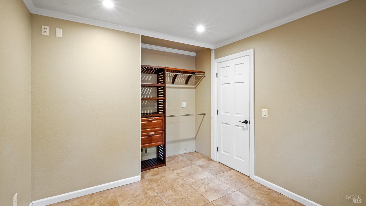 MLS #326043720 image #44
