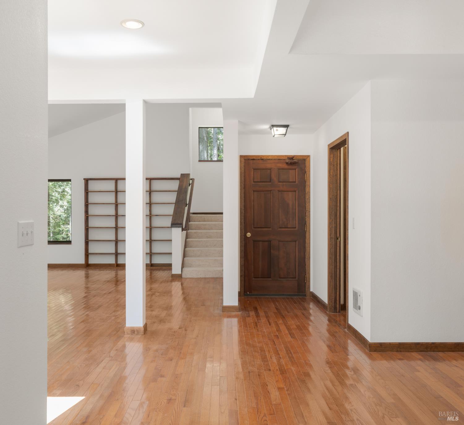 MLS #326043749 image #2