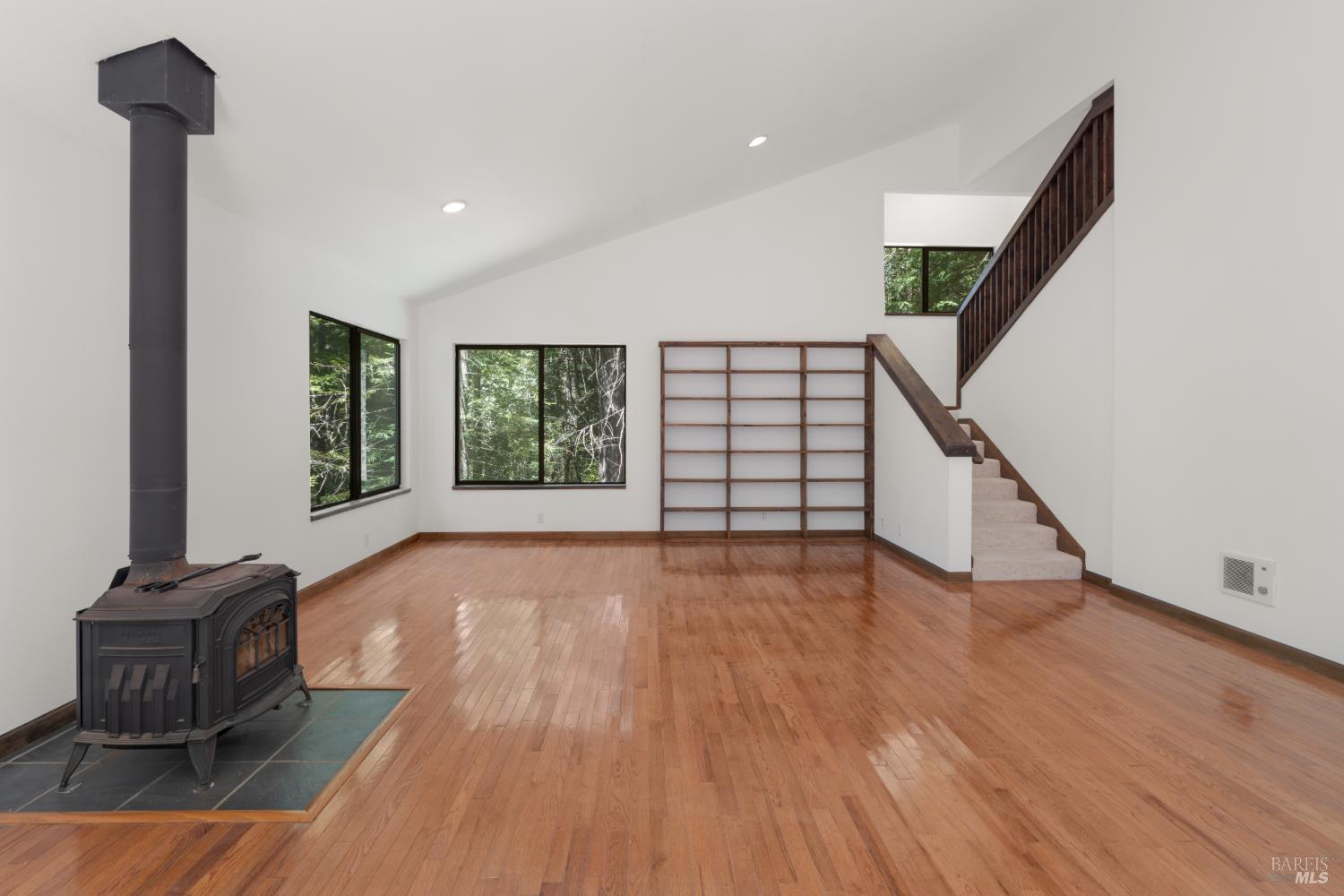 MLS #326043749 image #5