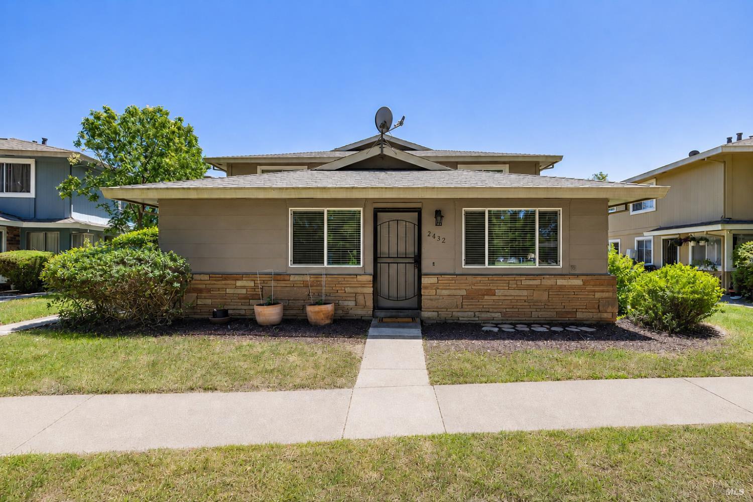 MLS #326043976 image #0