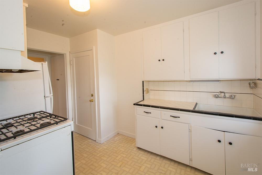 MLS #326043144 image #8
