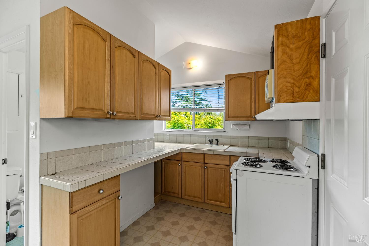 MLS #326044610 image #30
