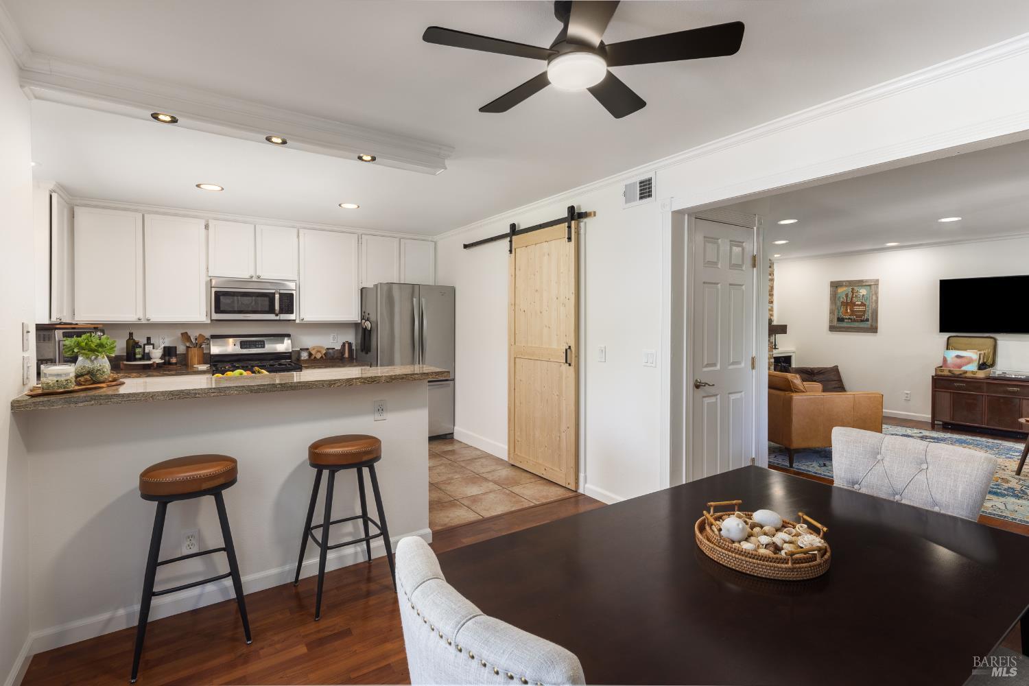 MLS #326047911 image #8