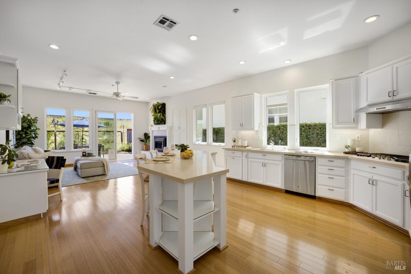 MLS #326048214 image #9