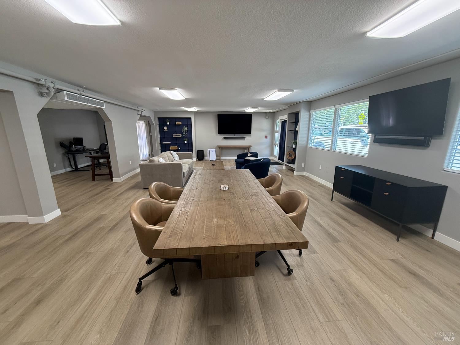 MLS #326047595 image #6
