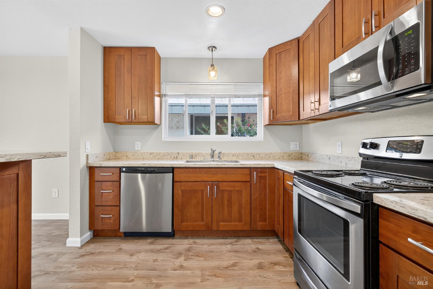 MLS #326049146 image #2