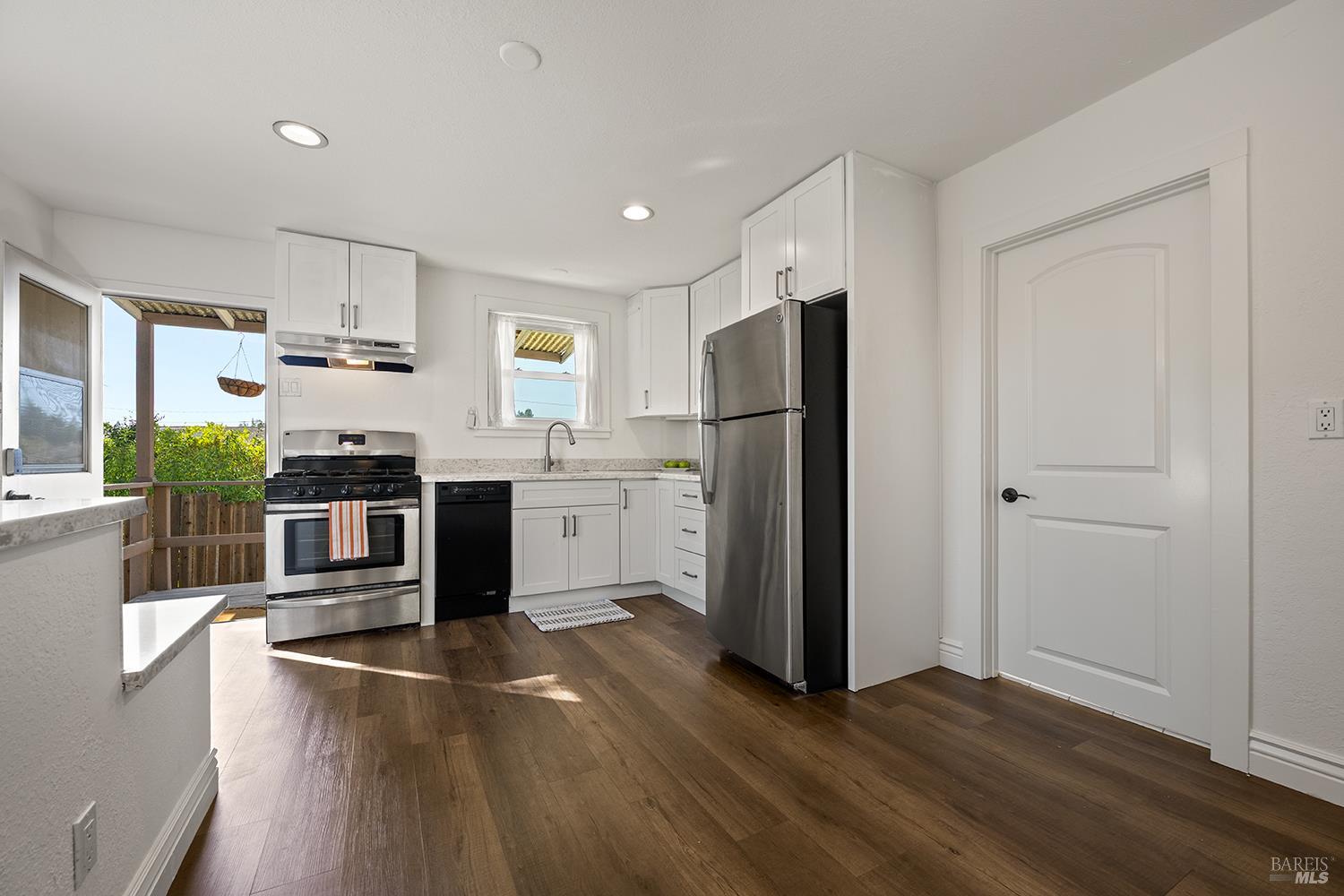 MLS #326086217 image #11