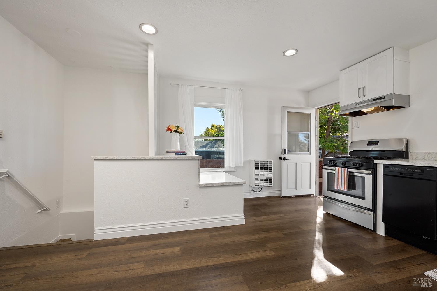 MLS #326086217 image #13