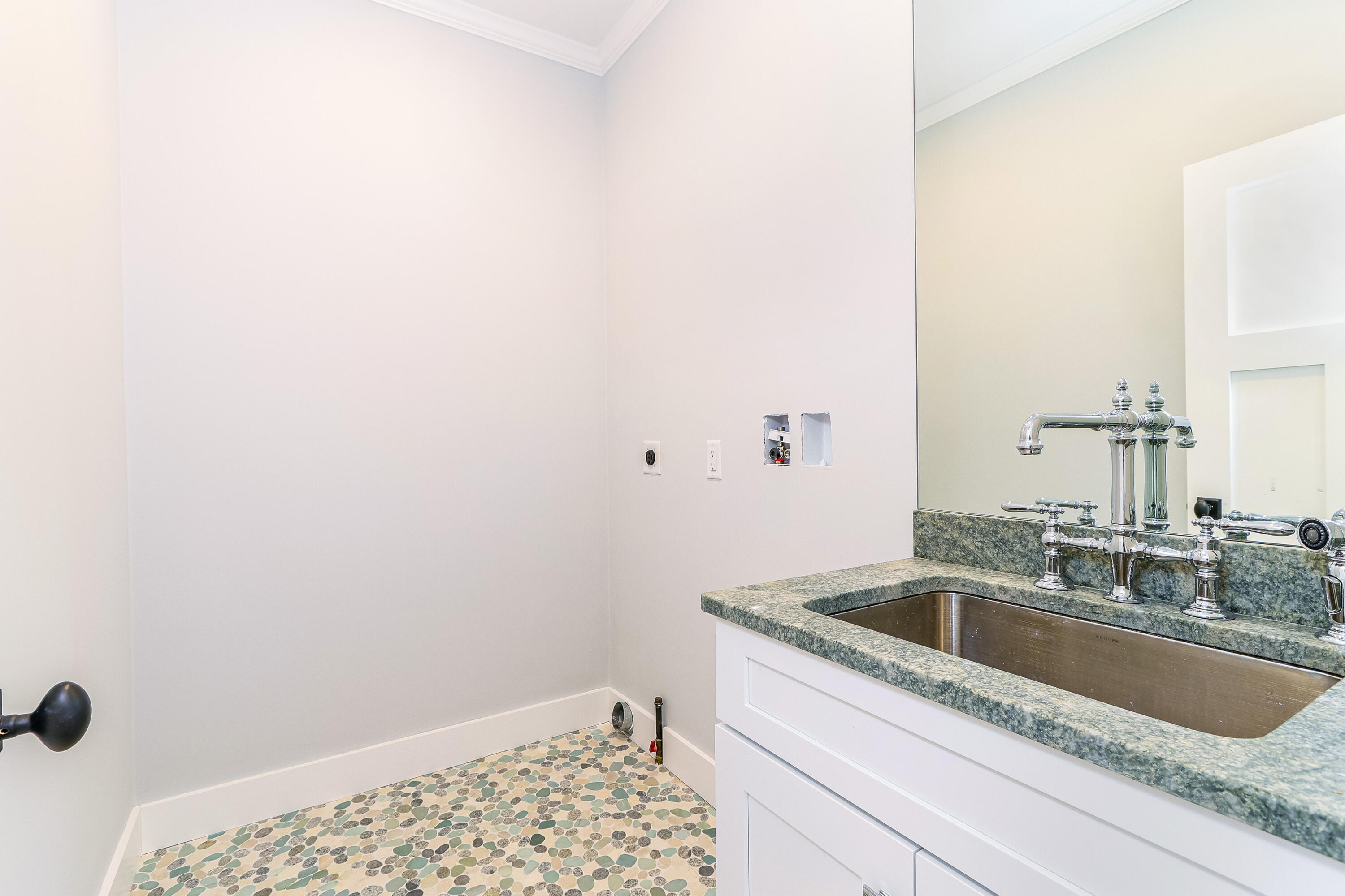 MLS #22501445 image #17