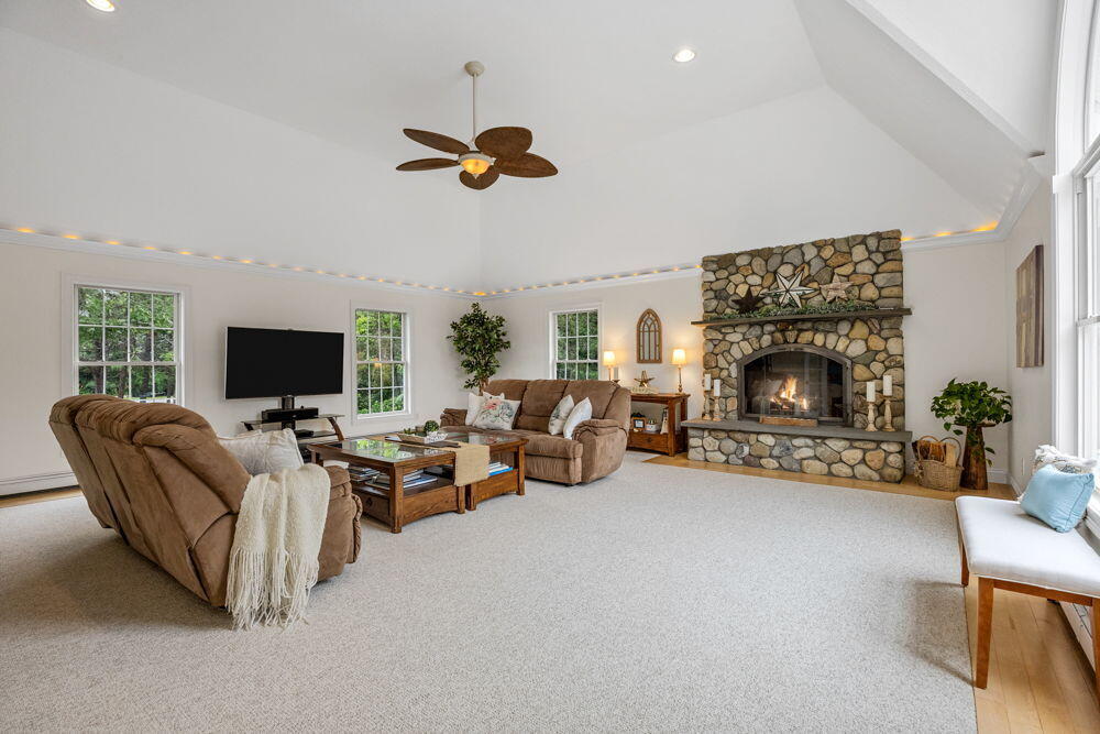 MLS #22503392 image #14