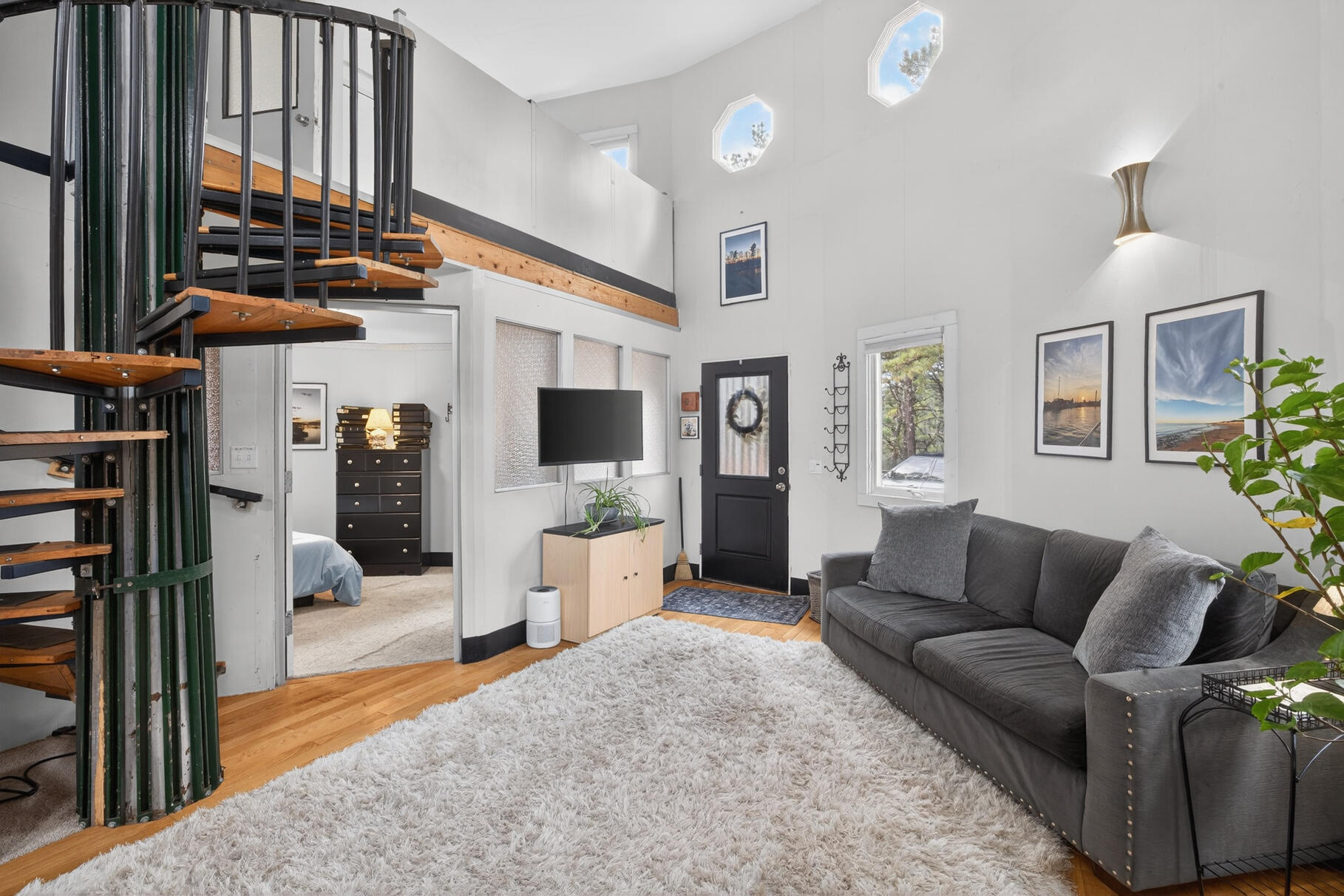 MLS #22600148 image #2
