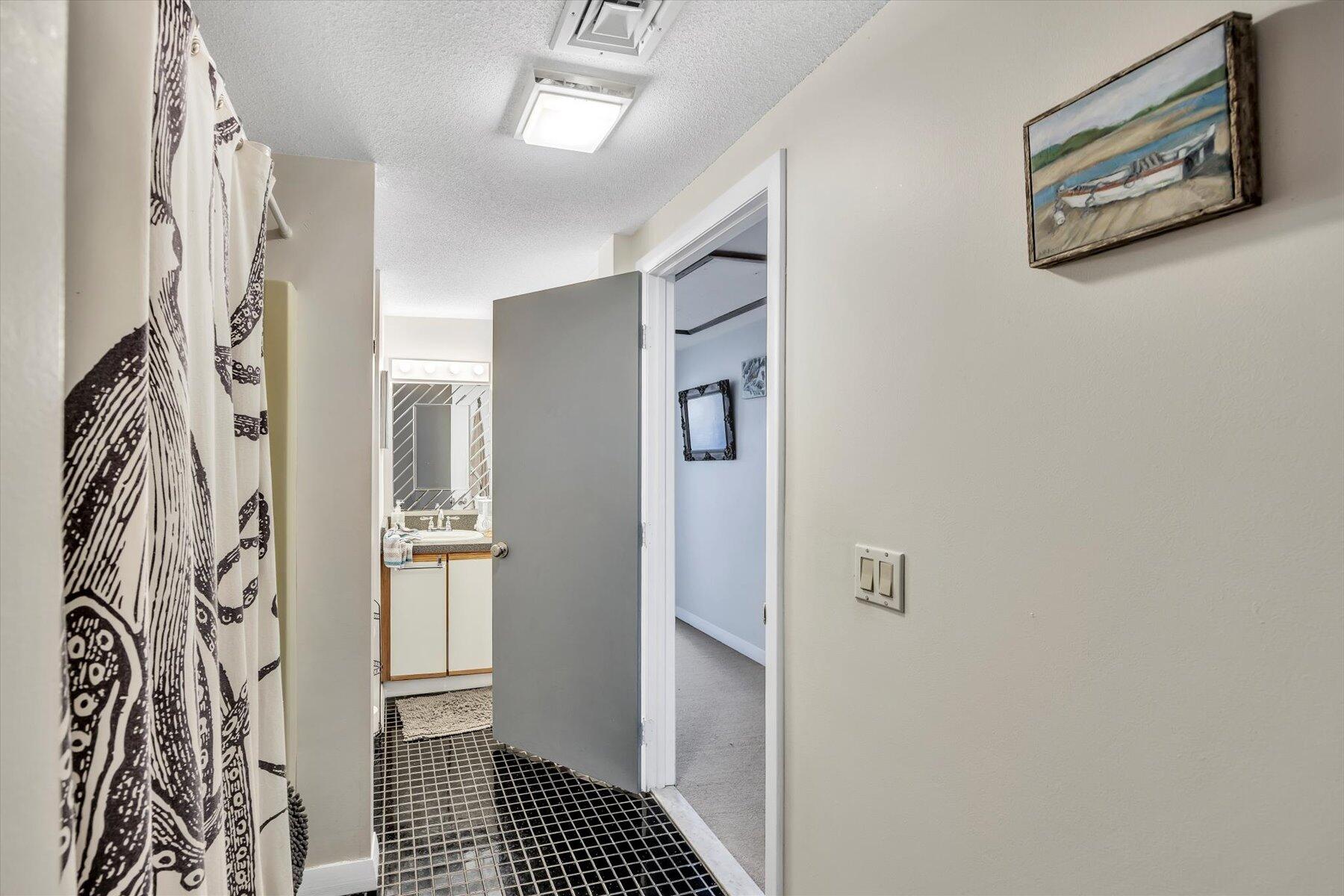 MLS #22601775 image #26