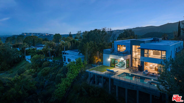 MLS #25618765 image #0