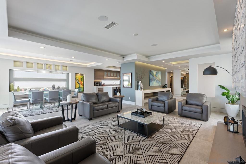 MLS #260005977SD image #24