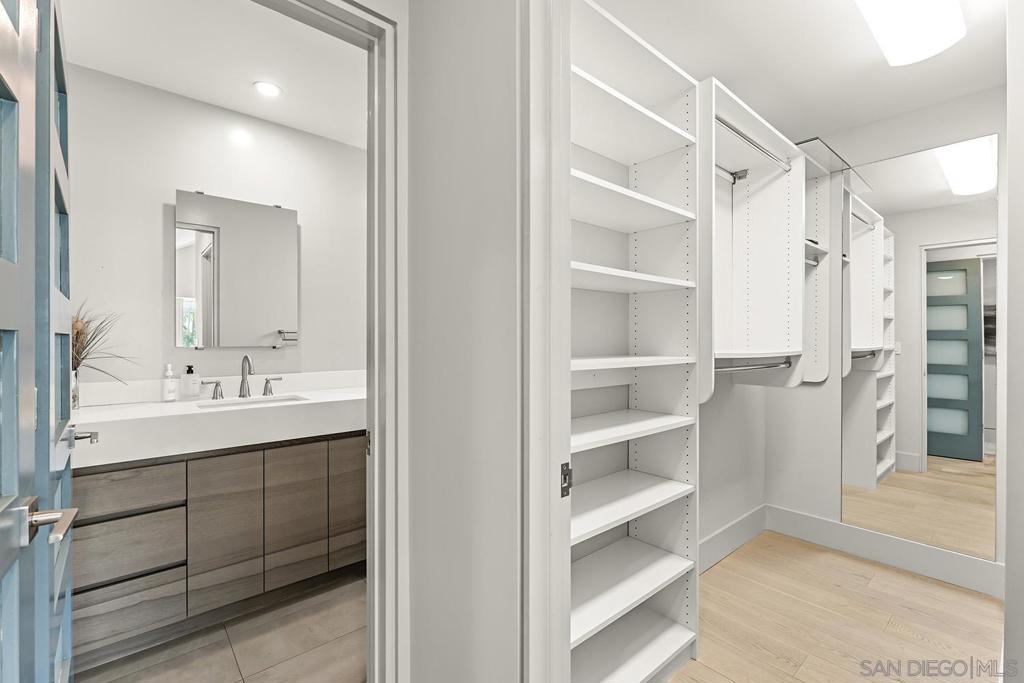 MLS #260005977SD image #40