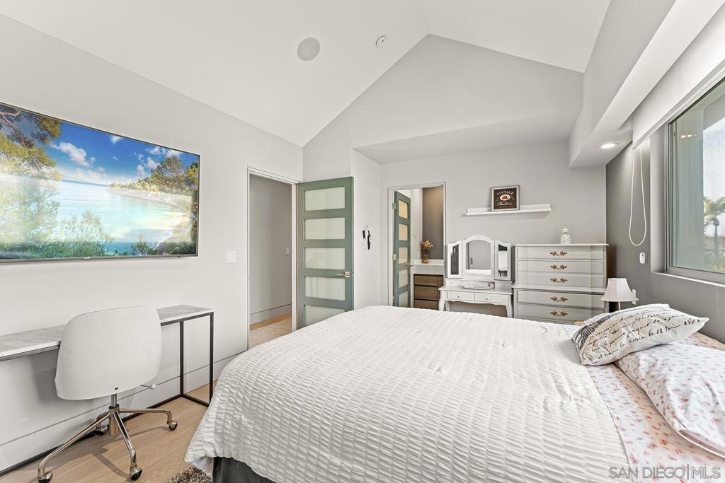 MLS #260005977SD image #43