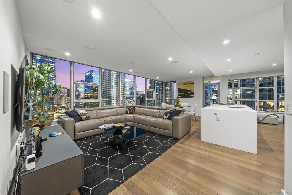 MLS #260006121SD image #4