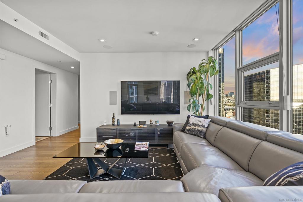 MLS #260006121SD image #7