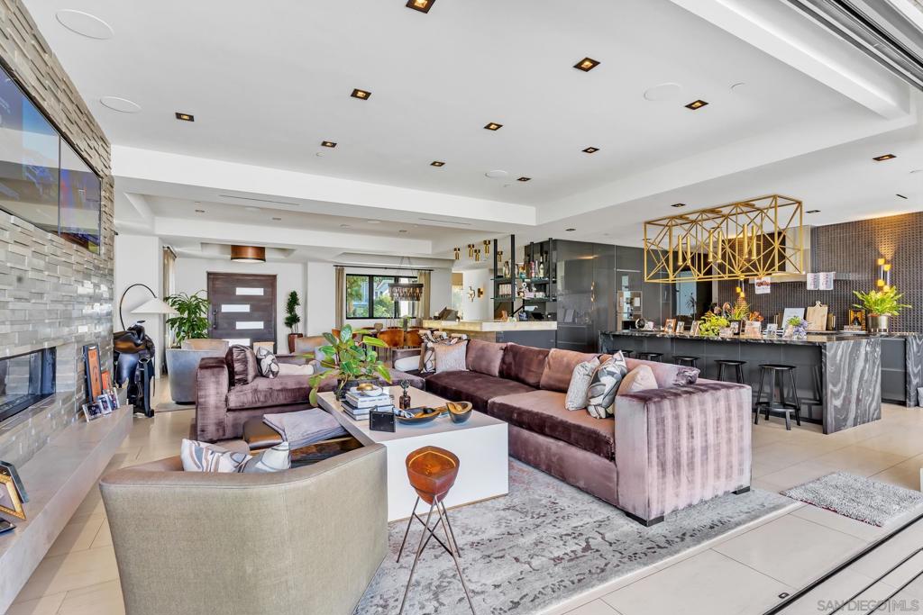 MLS #260006165SD image #13