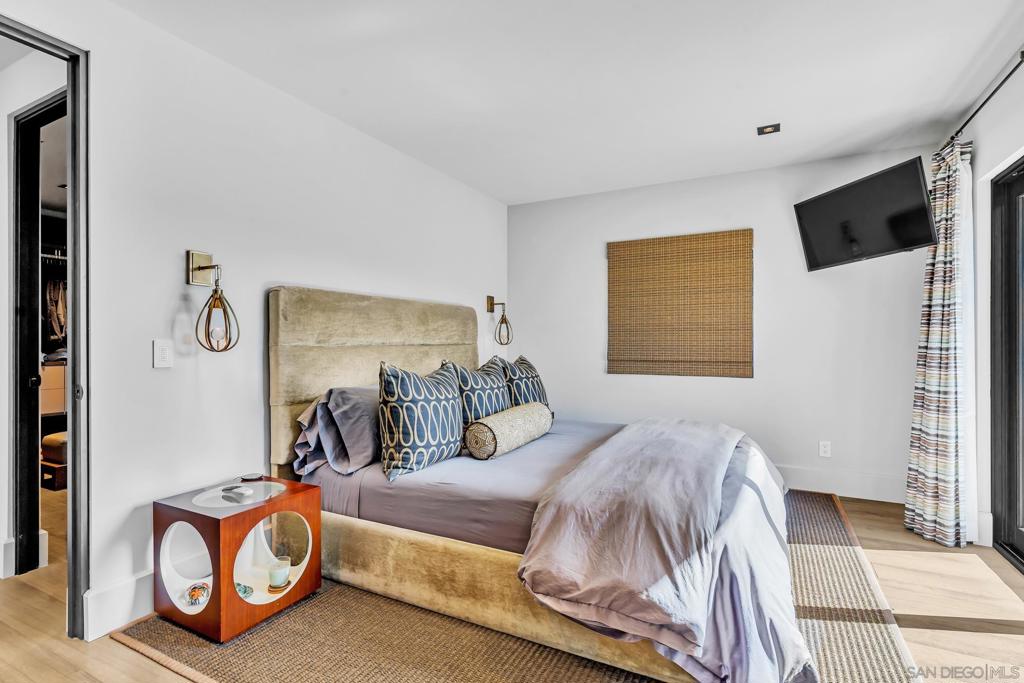 MLS #260006165SD image #31