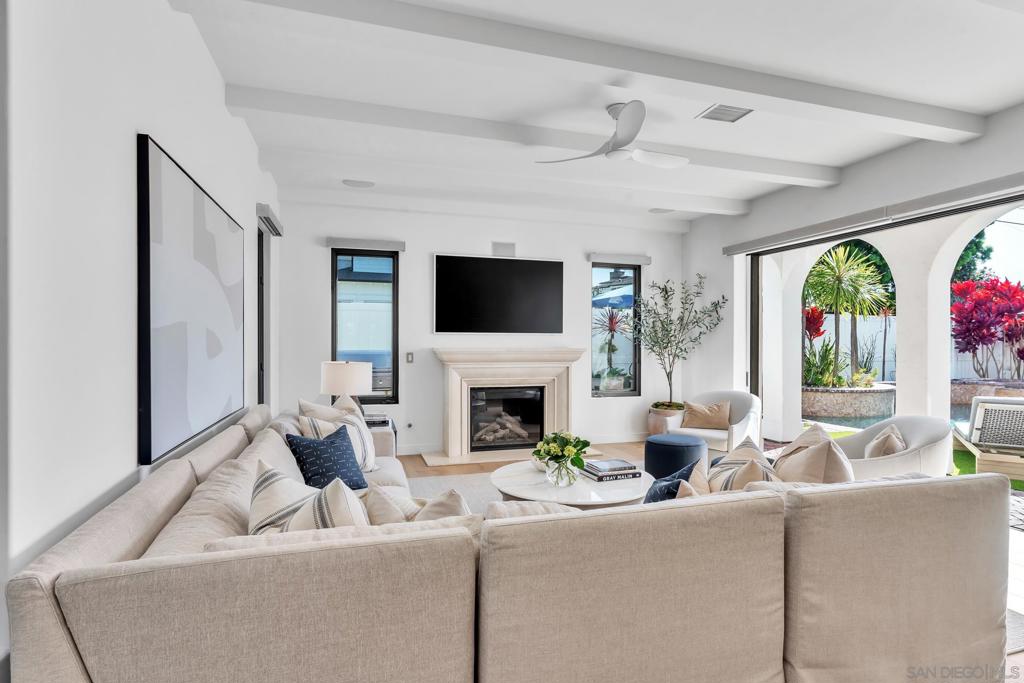 MLS #260006225SD image #9