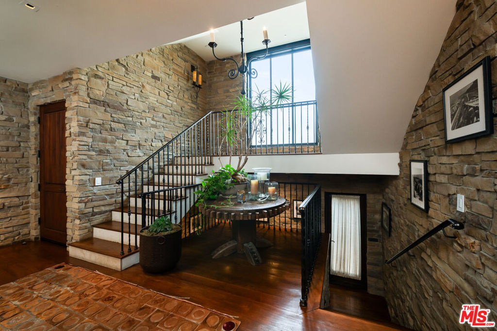 MLS #26646235 image #15