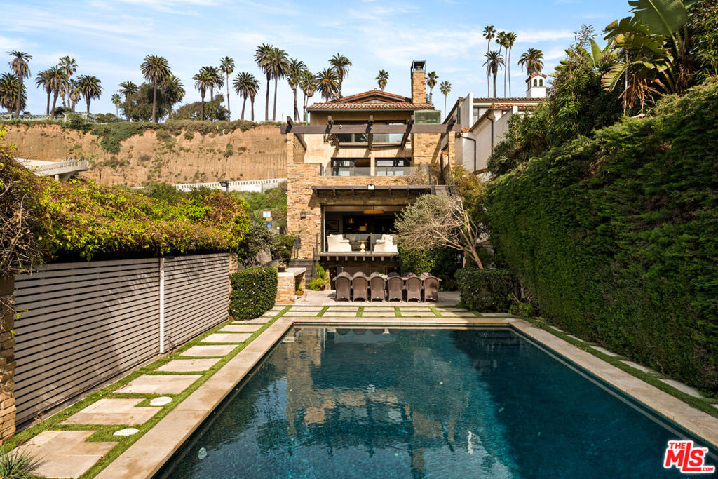 MLS #26646235 image #2