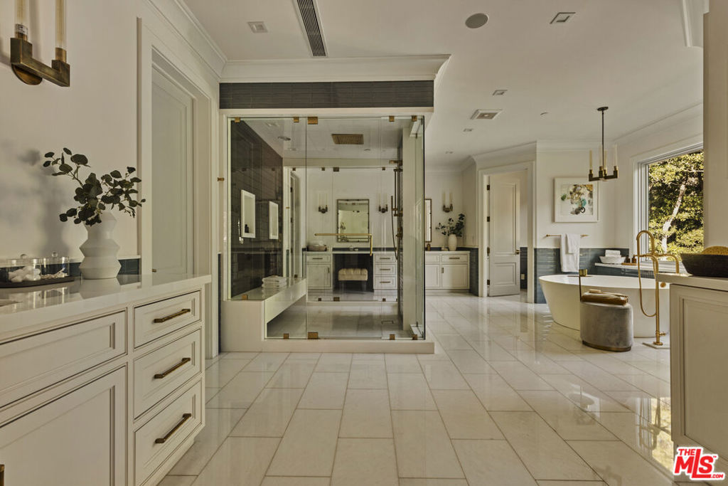 MLS #26647215 image #13