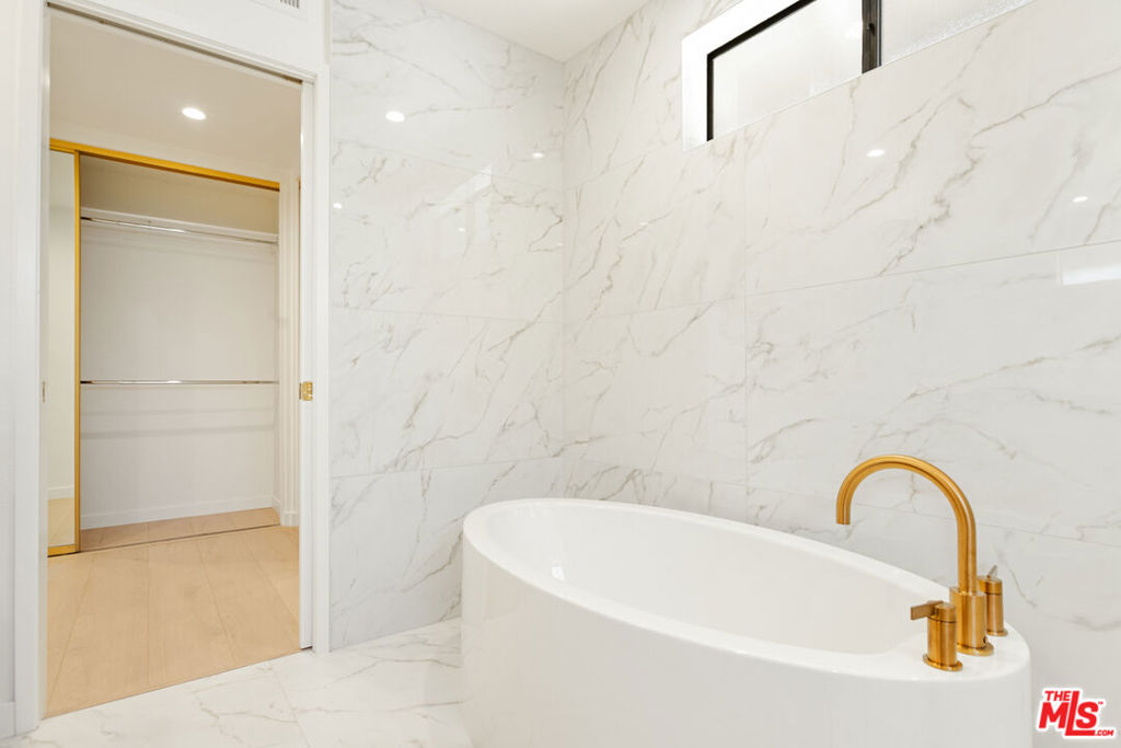 MLS #26653057 image #15