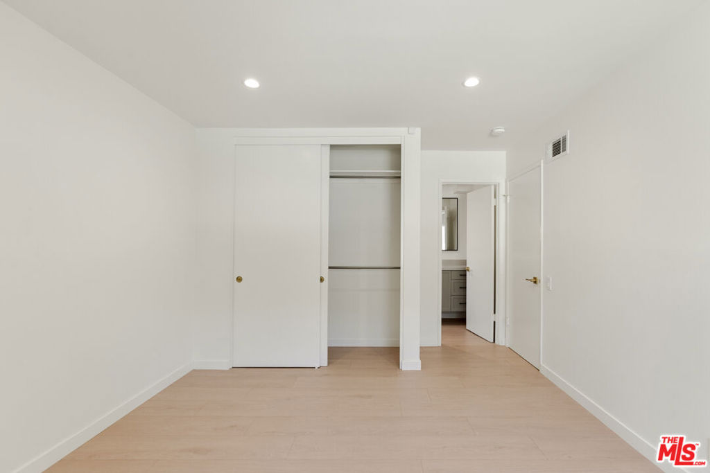 MLS #26653057 image #28