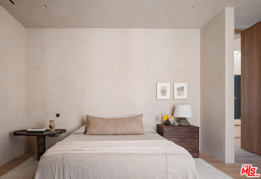 MLS #26653083 image #22