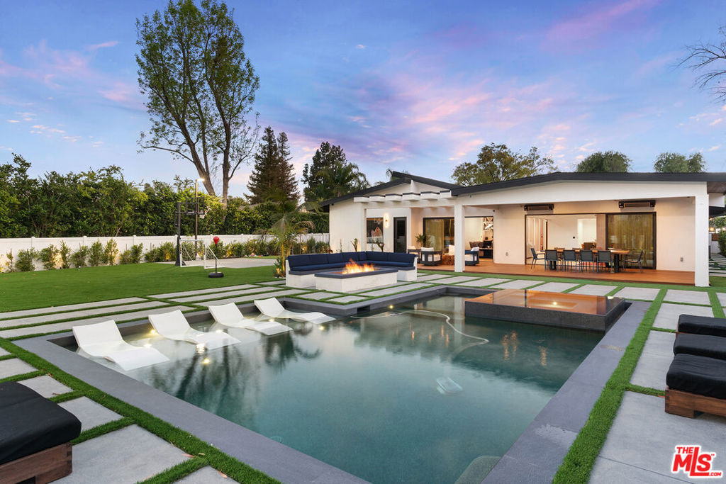 MLS #26657423 image #0