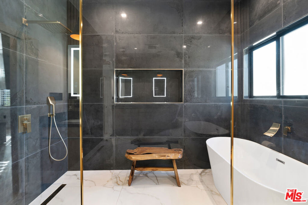 MLS #26657423 image #17