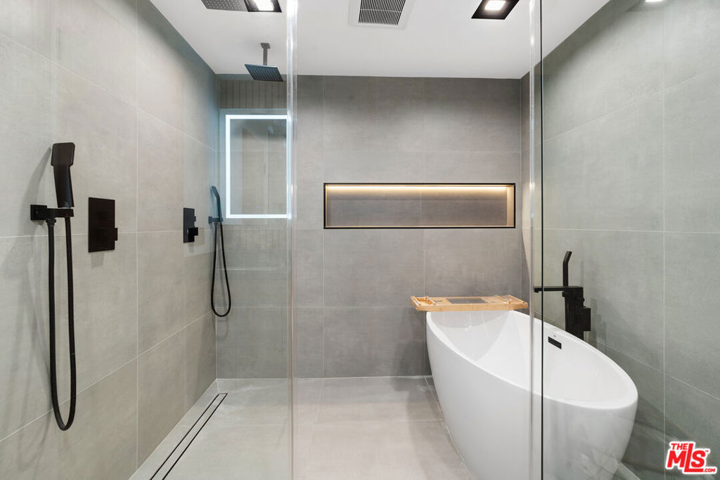 MLS #26657423 image #24