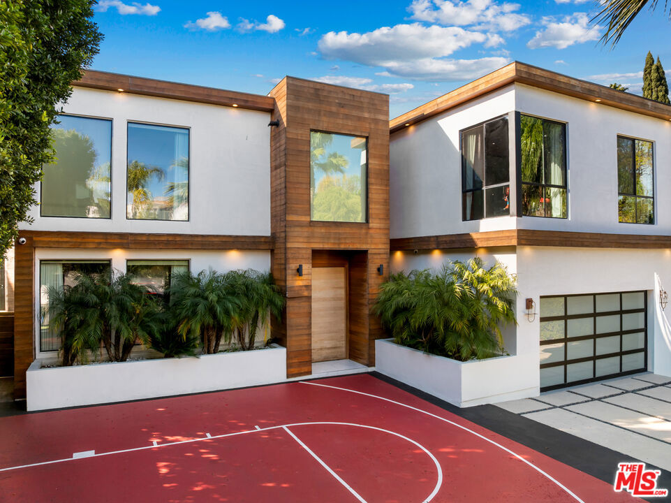 MLS #26659795 image #0