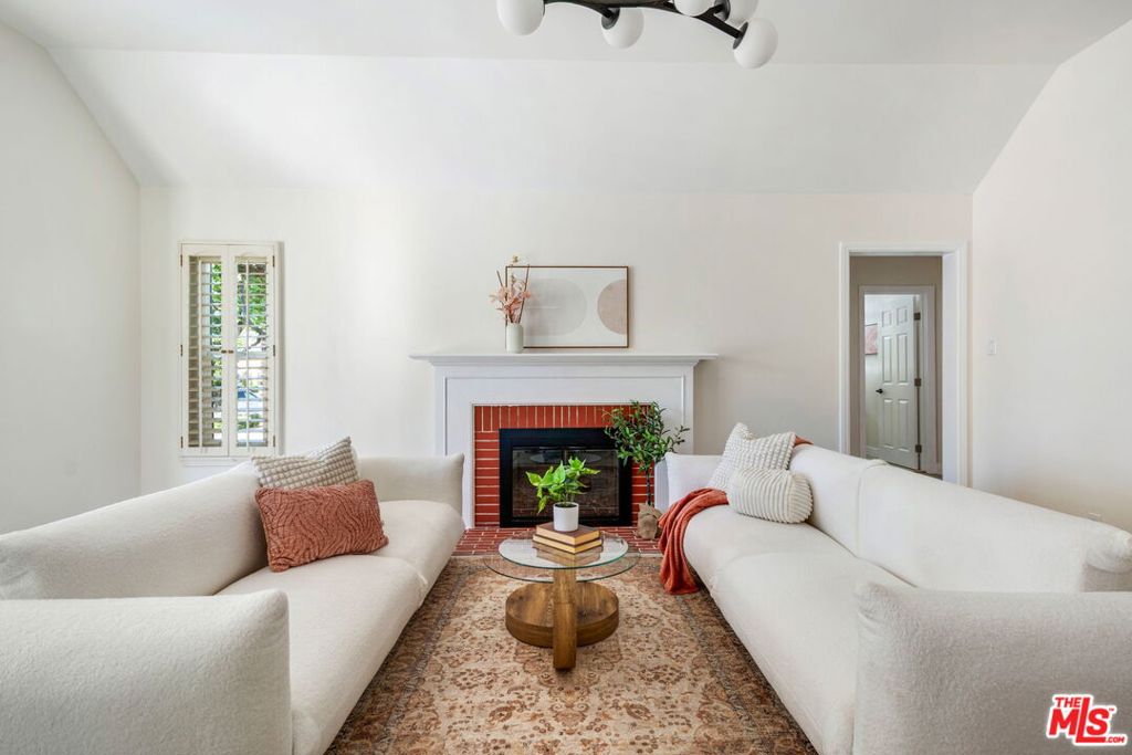 MLS #26662229 image #2