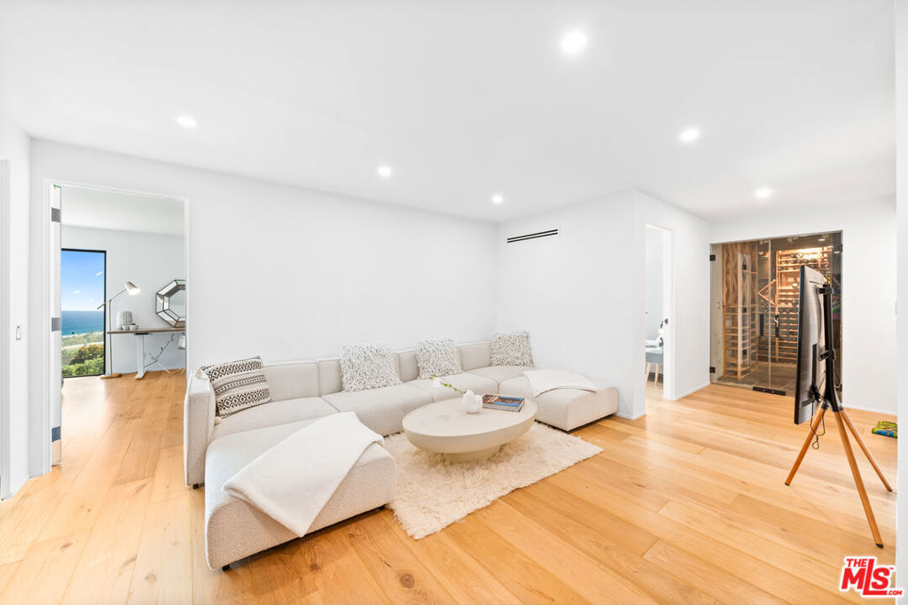 MLS #26662239 image #14