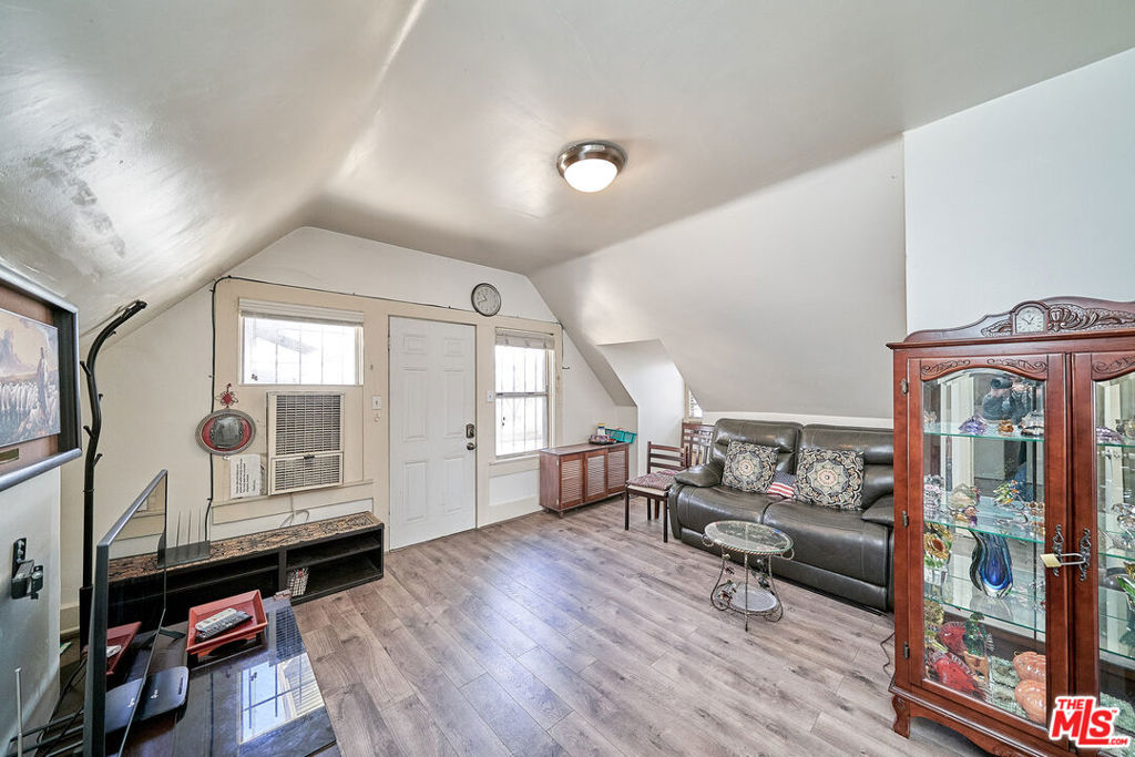 MLS #26662317 image #23