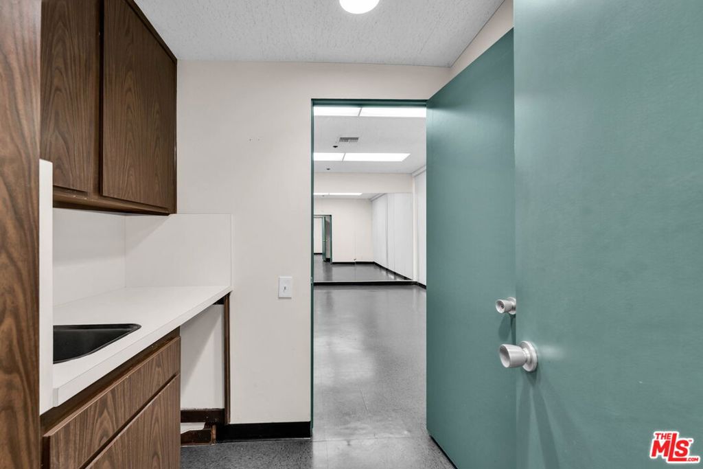 MLS #26662401 image #40