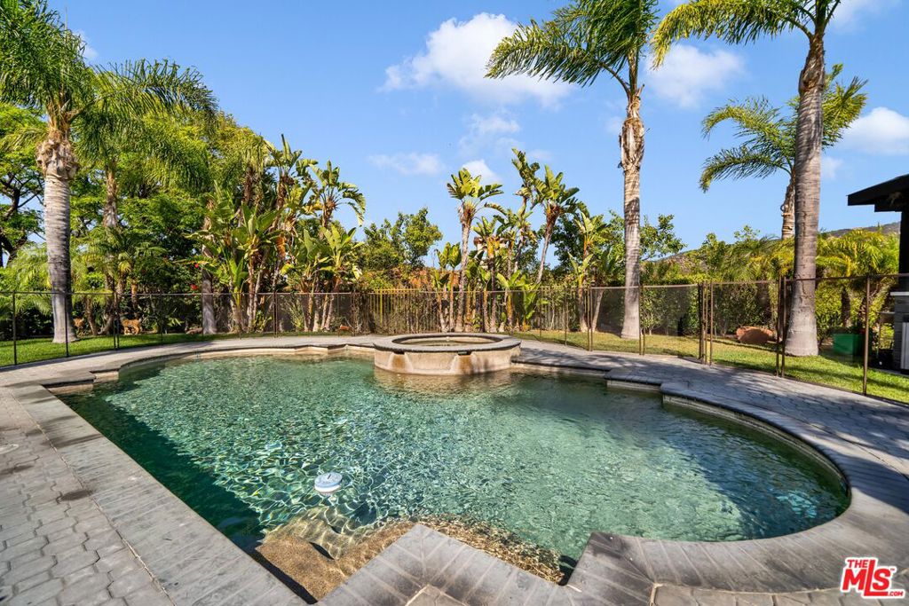 MLS #26651373 image #45