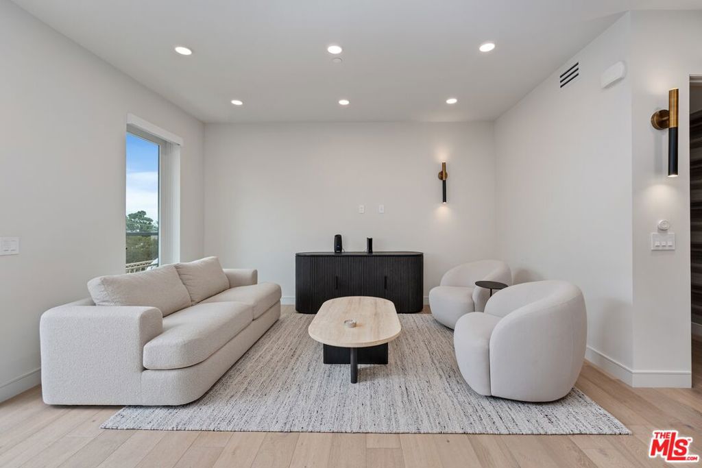 MLS #26663157 image #15