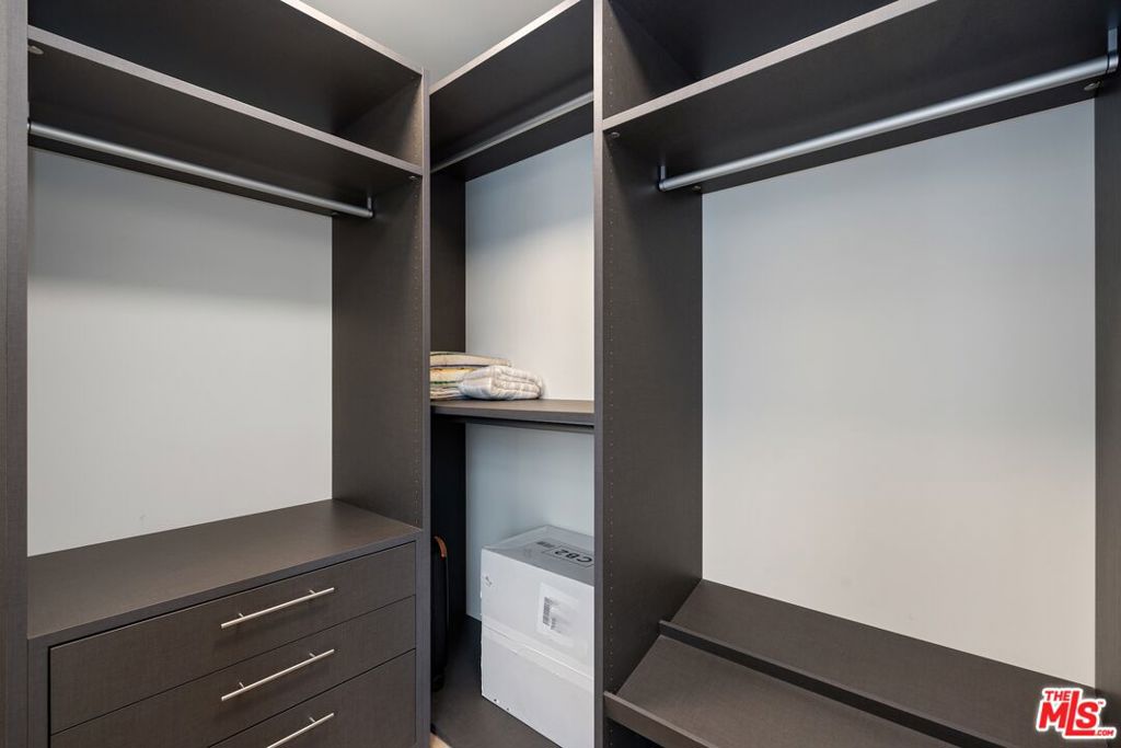 MLS #26663157 image #24