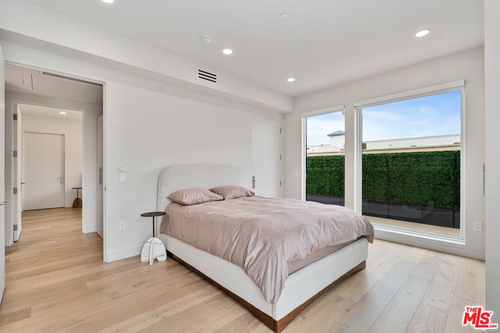 MLS #26663157 image #28