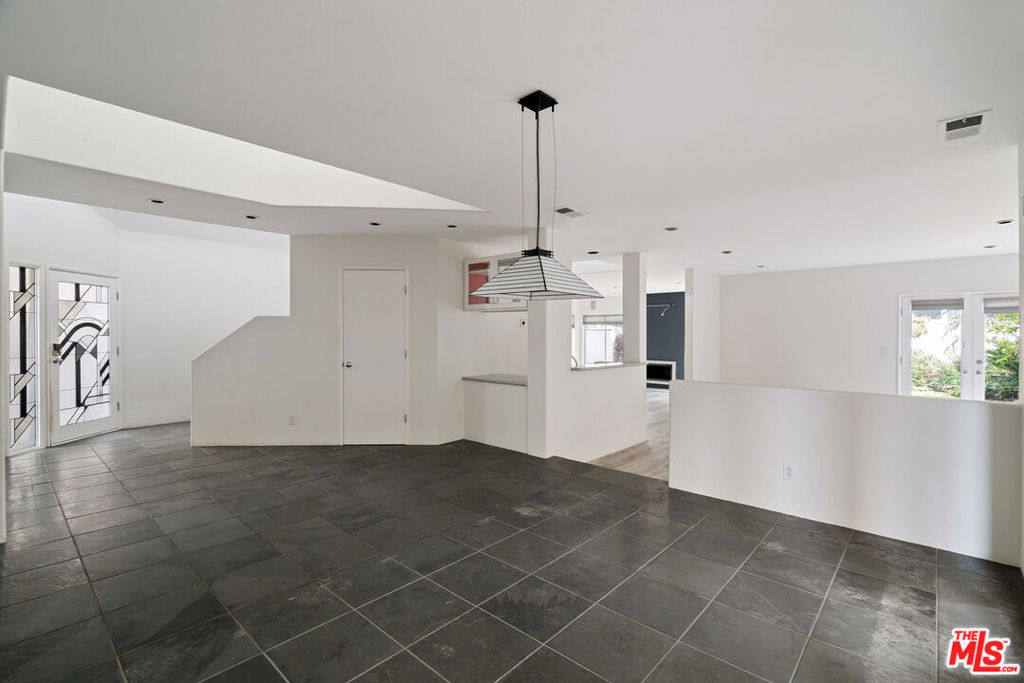 MLS #26663263 image #16