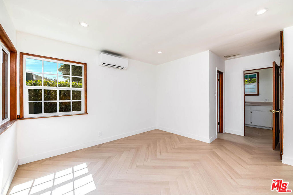 MLS #26663281 image #20