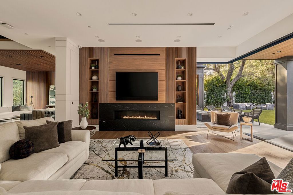 MLS #26663713 image #2