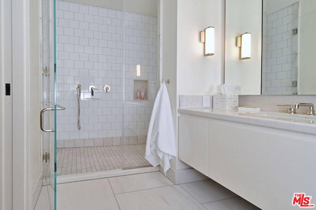 MLS #26664225 image #32